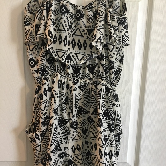 Aztec romper - Picture 3 of 4